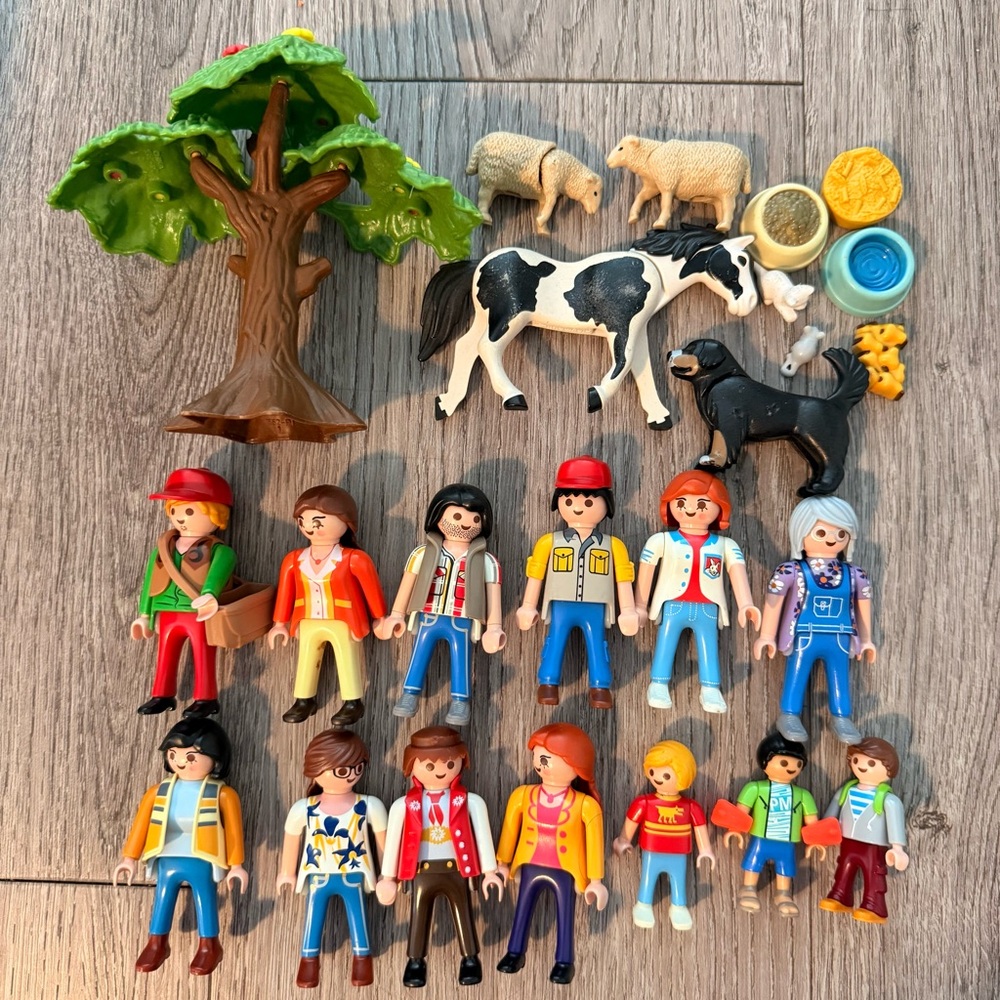 Playmobil animals and people lot